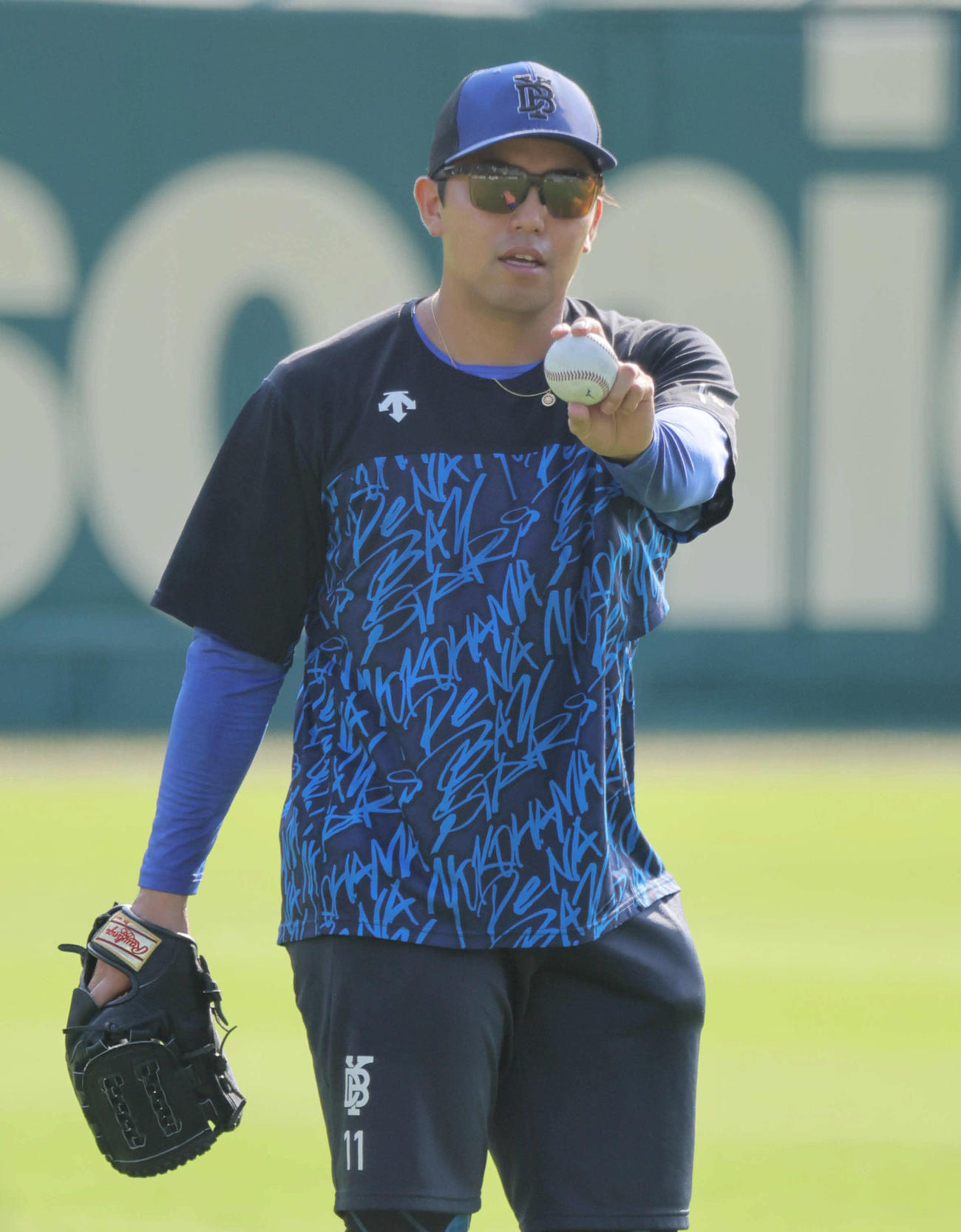 CSファイナルに向けて調整するDeNA東（撮影・宮崎幸一）