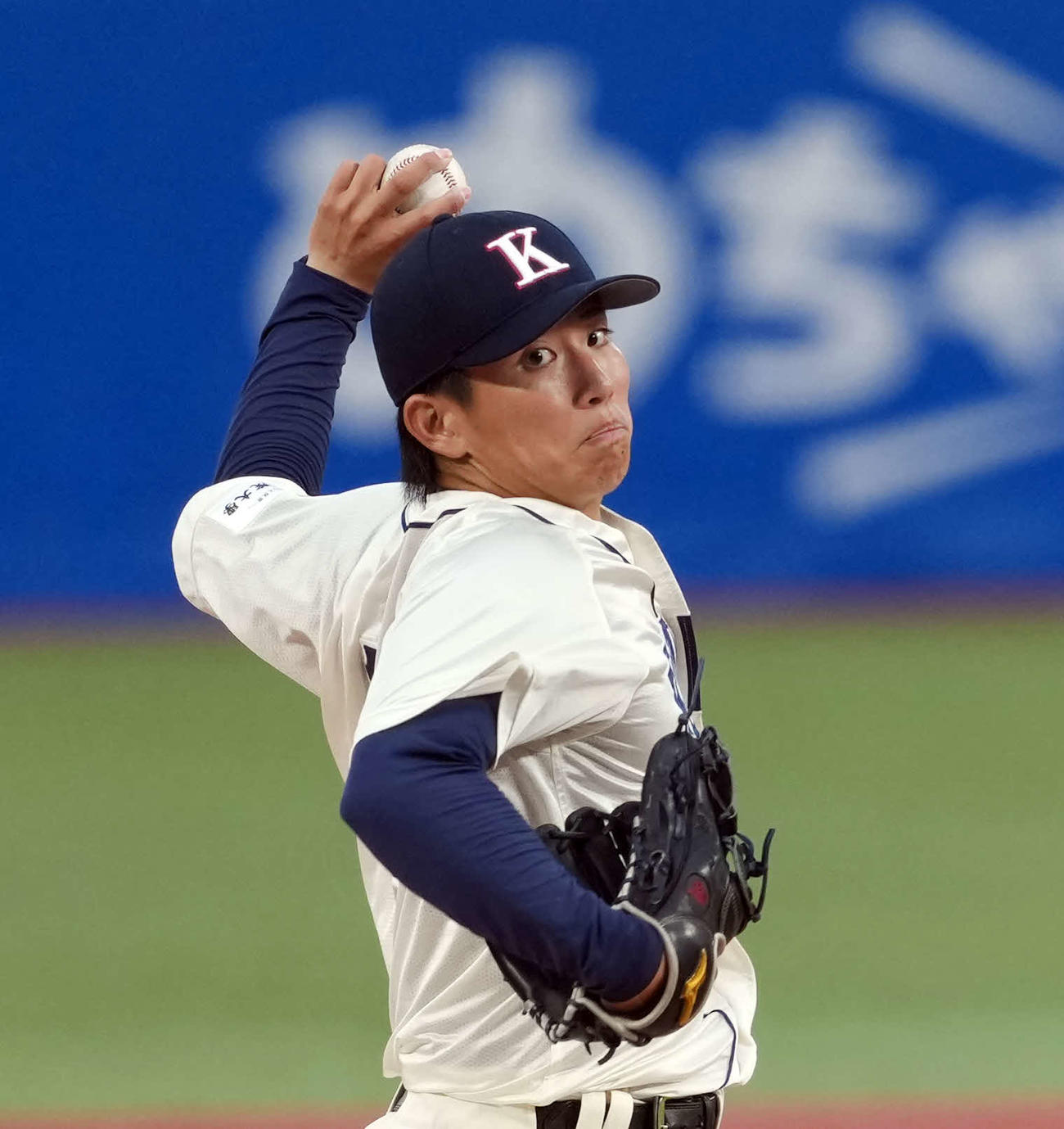 亜大対国学院大　先発の国学院大・當山（撮影・小島史椰）