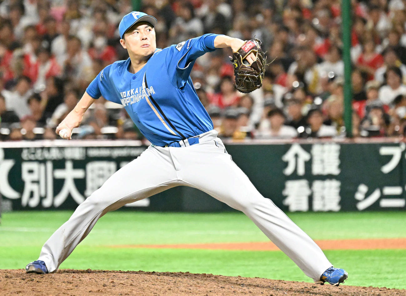 ソフトバンク対日本ハム　日本ハム2番手投手の田中正（撮影・林敢治）