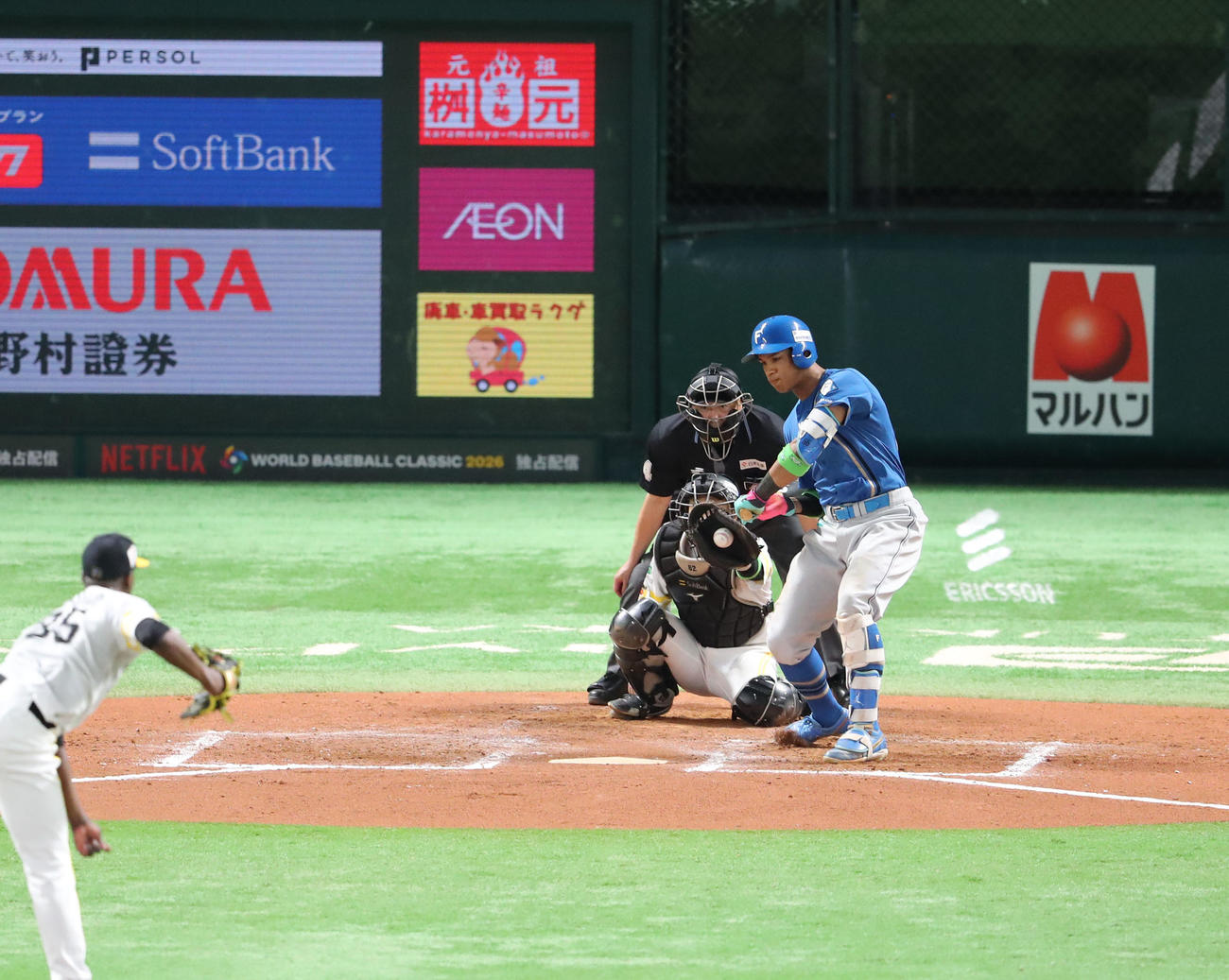 ソフトバンク対日本ハム　7回表日本ハム2死、万波は見逃しの三振に終わる（撮影・梅根麻紀）