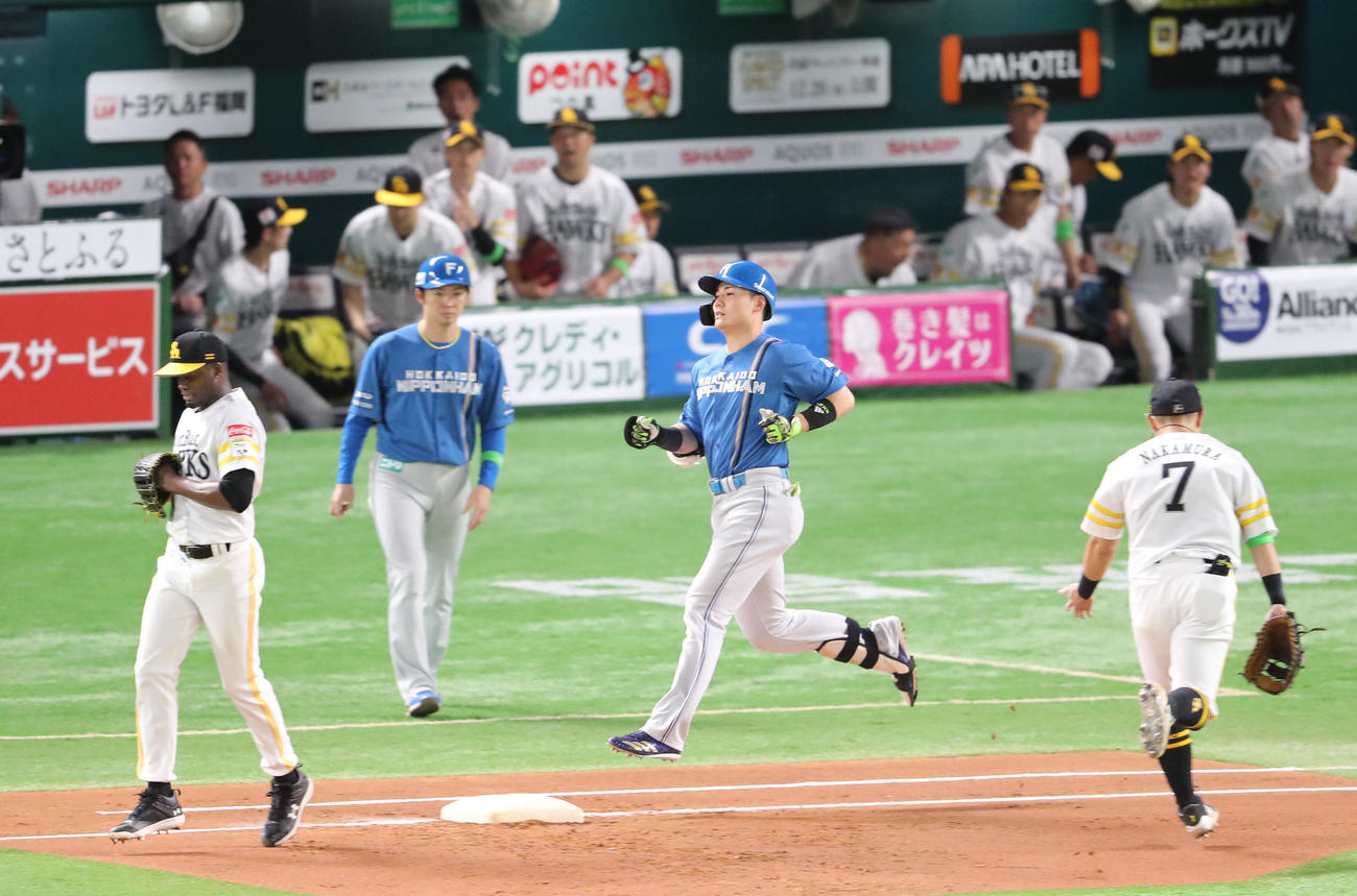 ソフトバンク対日本ハム　1回表日本ハム2死満塁、清宮幸は一ゴロに終わる（撮影・梅根麻紀）