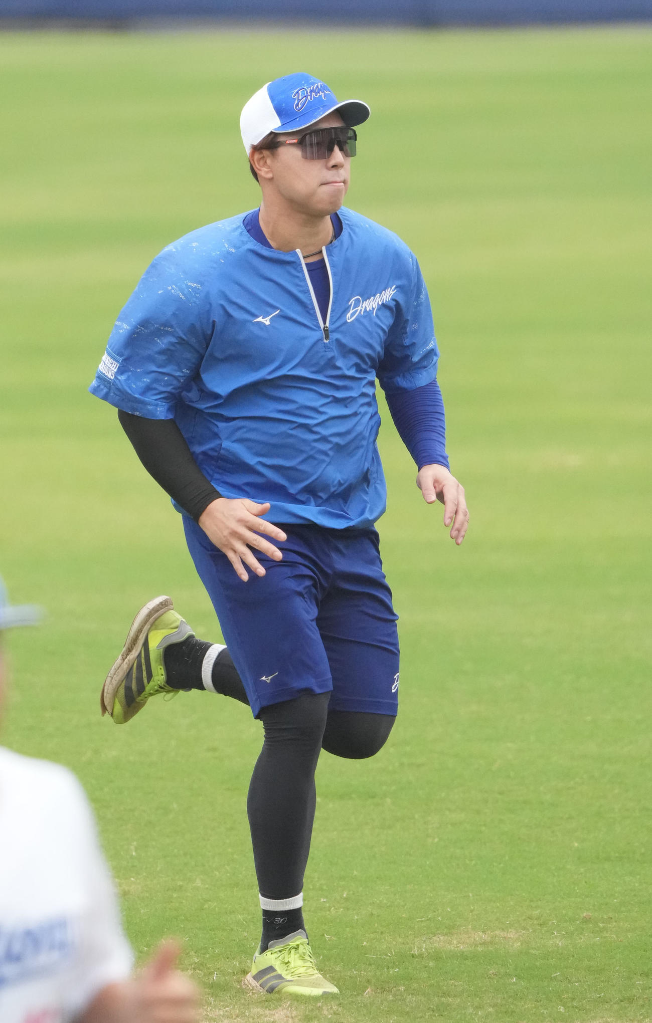 ランニングをする宇佐見（撮影・森本幸一）