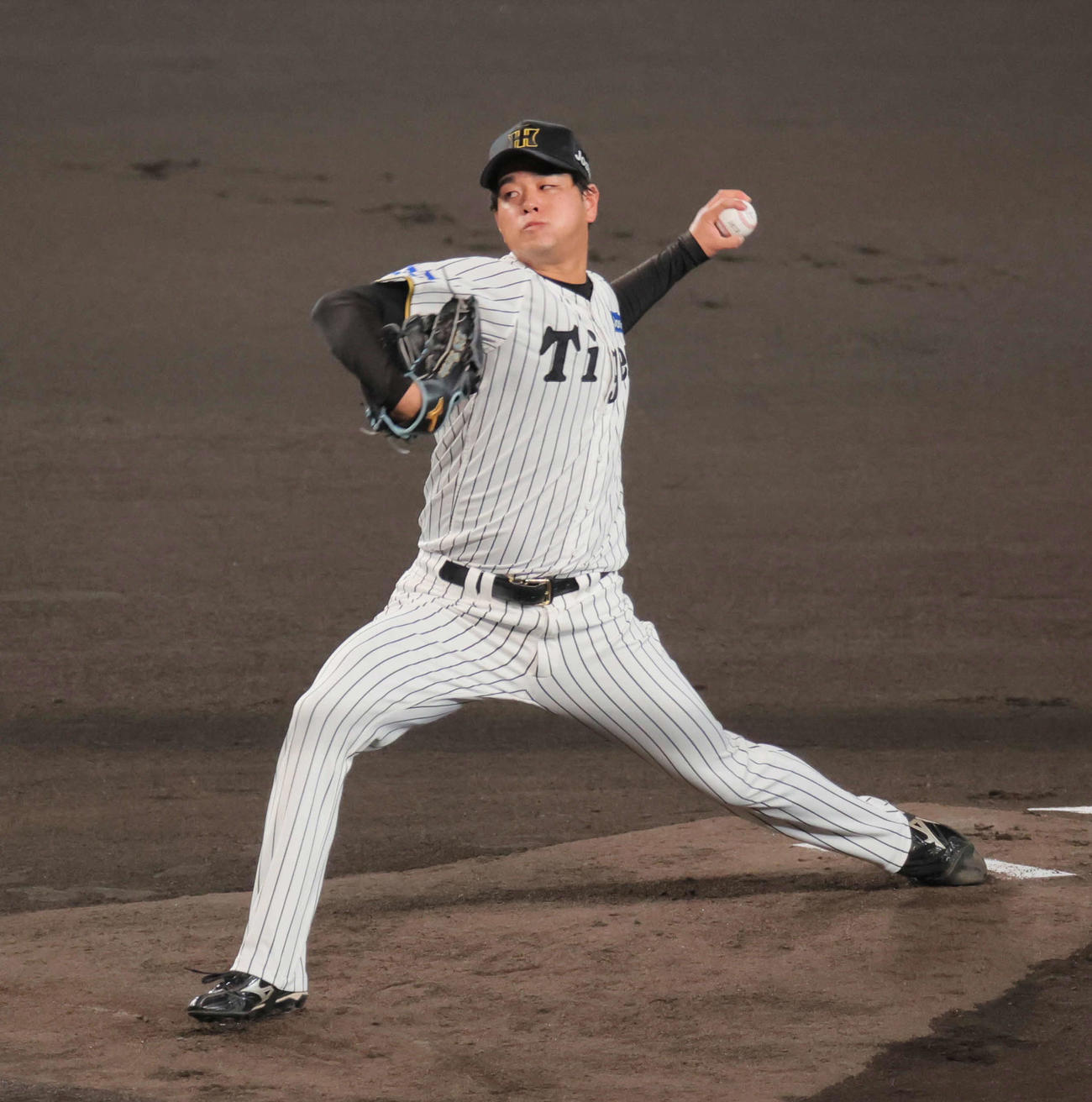 CSファイナル阪神対DeNA　阪神先発の高橋（撮影・宮崎幸一）