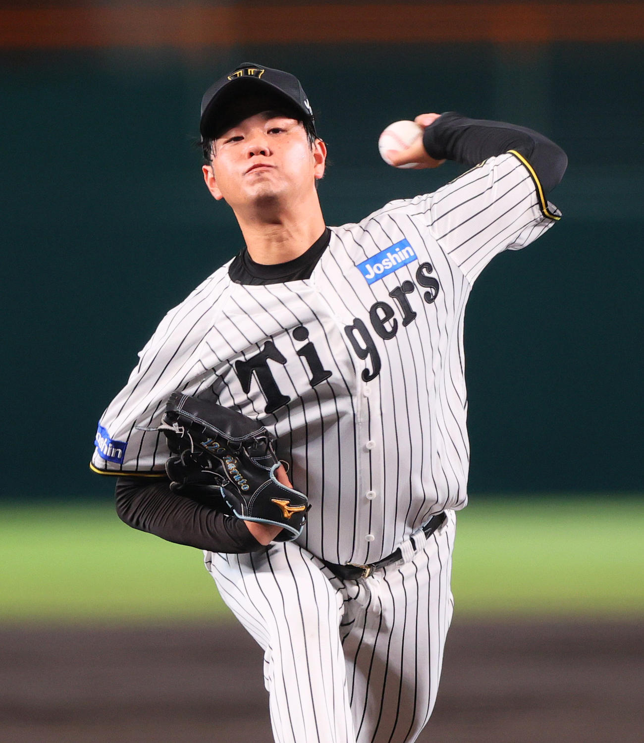 阪神対DeNA 3回表、力投する高橋（撮影・上山淳一）