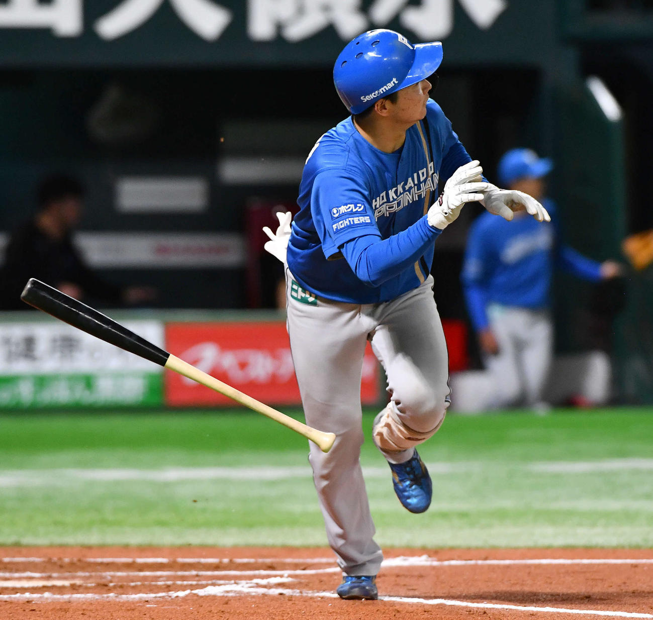 ソフトバンク対日本ハム　7回表日本ハム無死、山県は左越え本塁打を放つ（撮影・岩下翔太）
