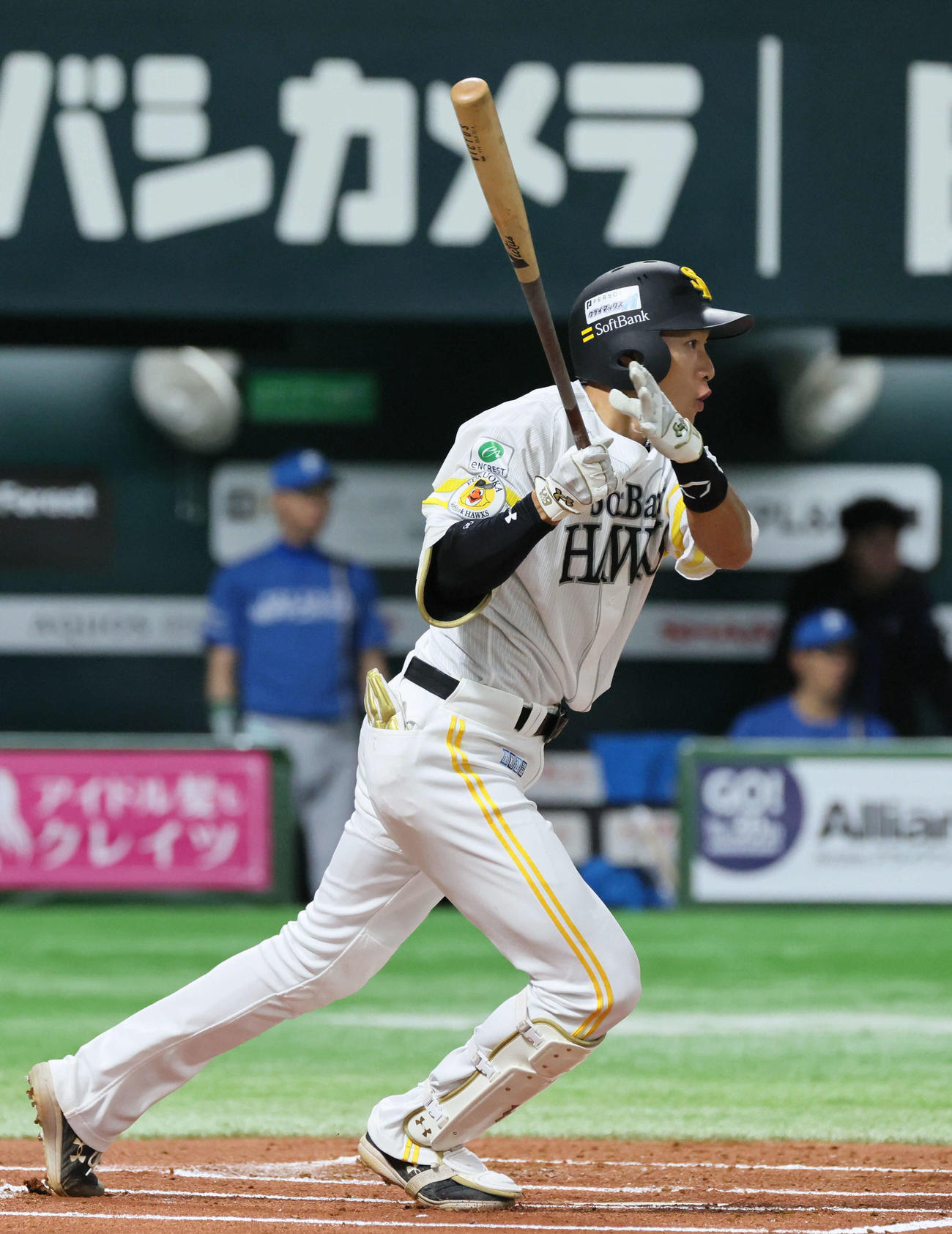 ソフトバンク対日本ハム　1回裏ソフトバンク無死、柳田は中前打を放つ（撮影・加藤孝規）