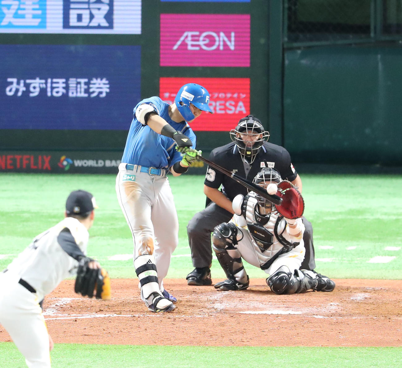 ソフトバンク対日本ハム　4回表日本ハム2死一、二塁、清宮幸は中前適時打を放つ（撮影・梅根麻紀）