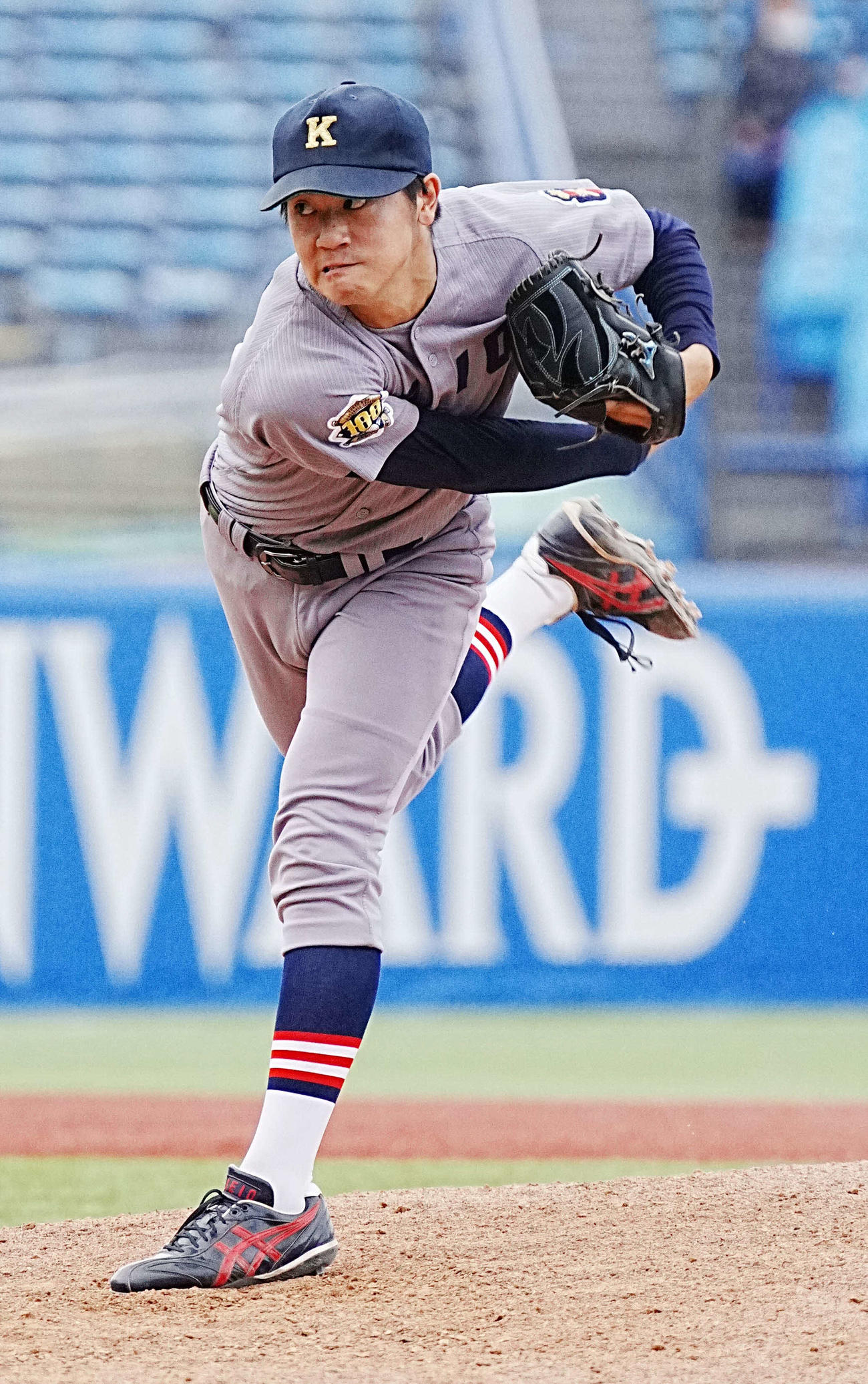 慶大対立大　慶大2番手で登板した水野（撮影・小沢裕）