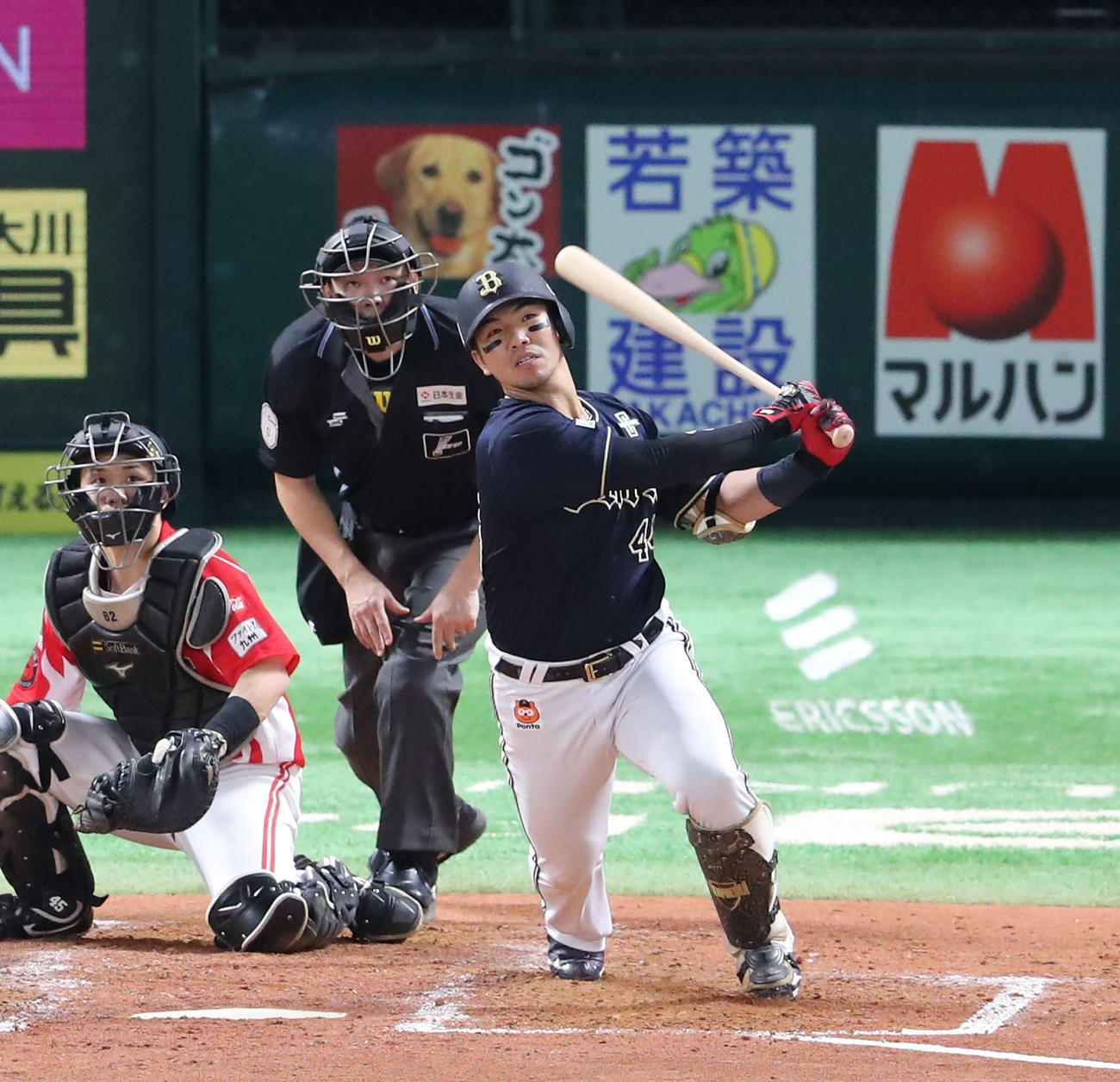 頓宮は左越え二塁打を放つ（2025年9月撮影）