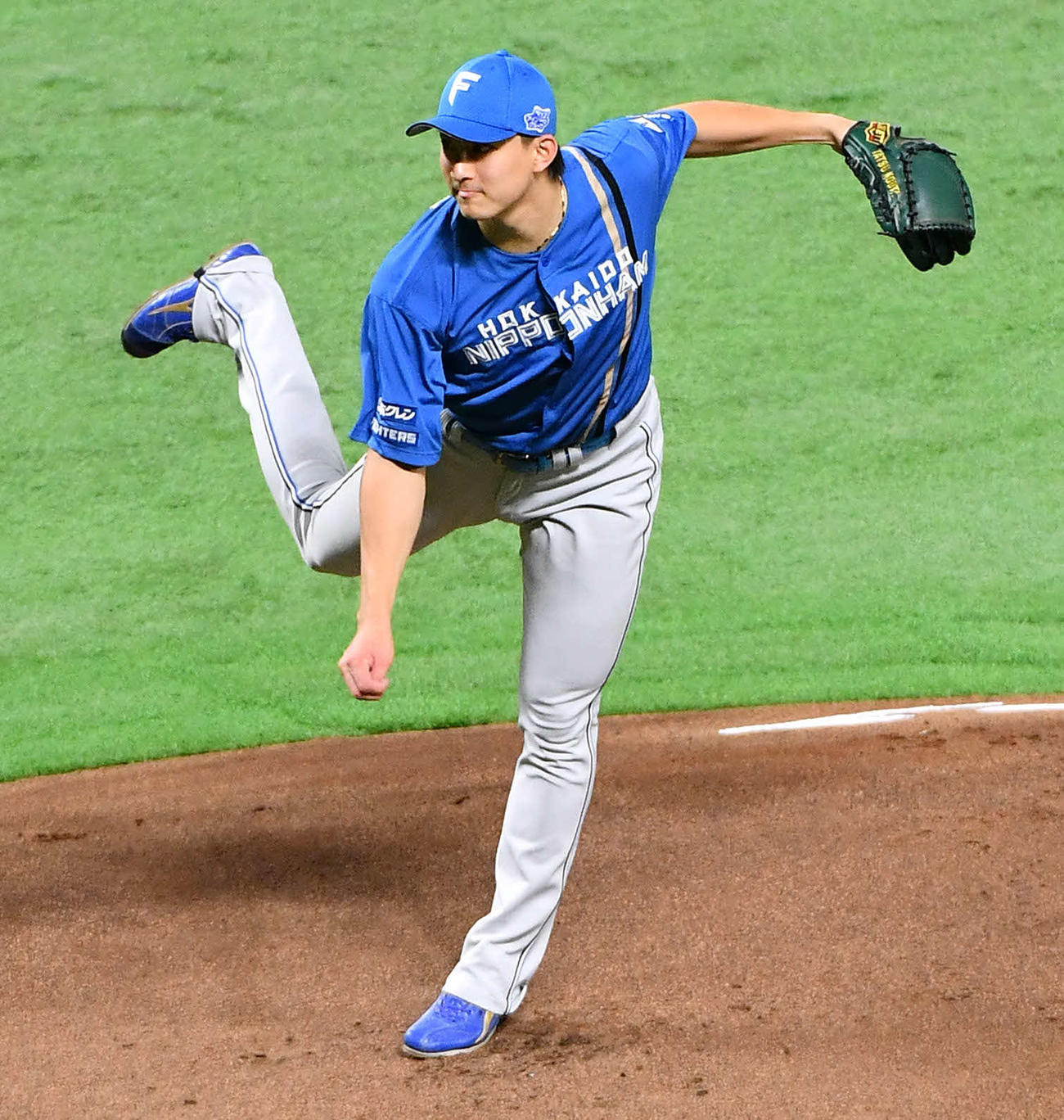 ソフトバンク対日本ハム　力投する日本ハム先発の達（撮影・岩下翔太）
