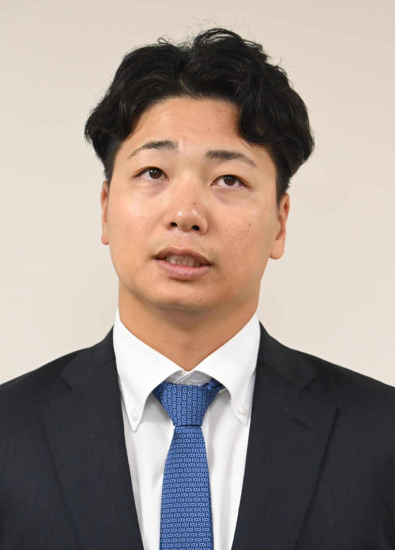 報道陣の質問に答える阪神漆原（撮影・石井愛子）
