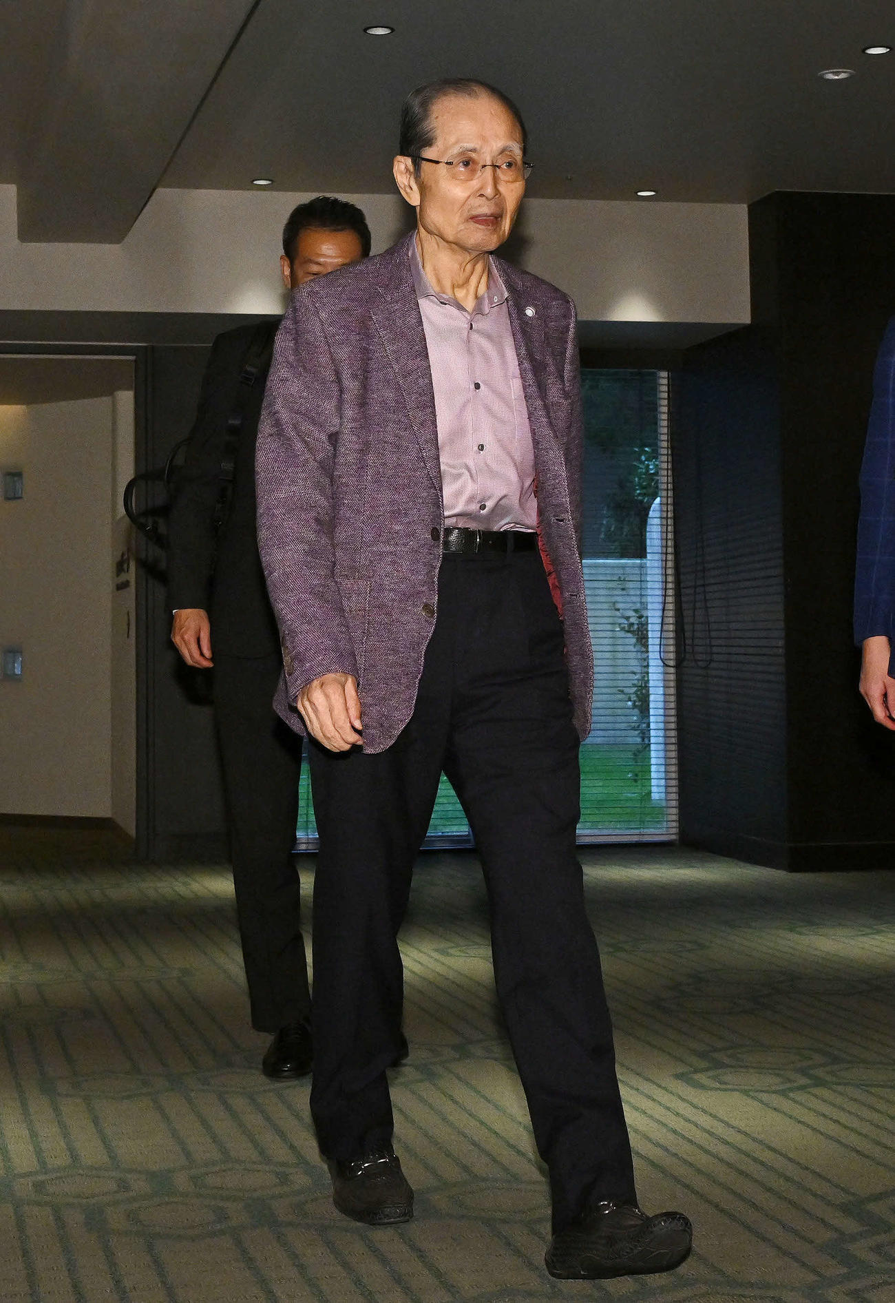 ドラフト前日スカウト会議に臨むソフトバンク王球団会長（撮影・滝沢徹郎）