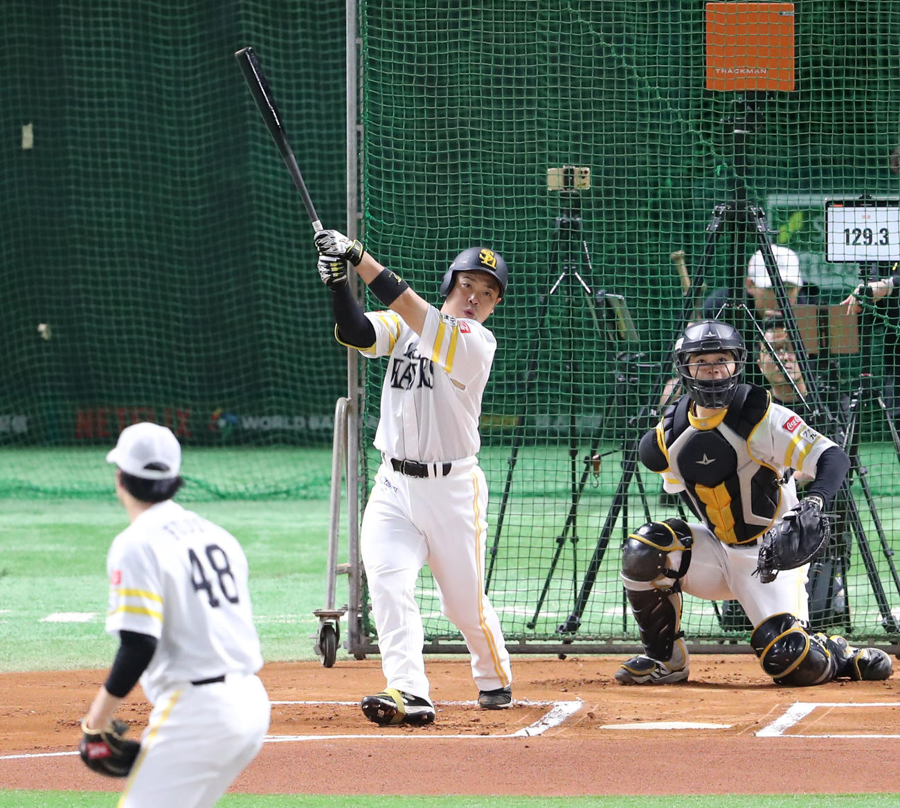 1軍に合流した近藤はライブBPで快音を響かせた（撮影・梅根麻紀）