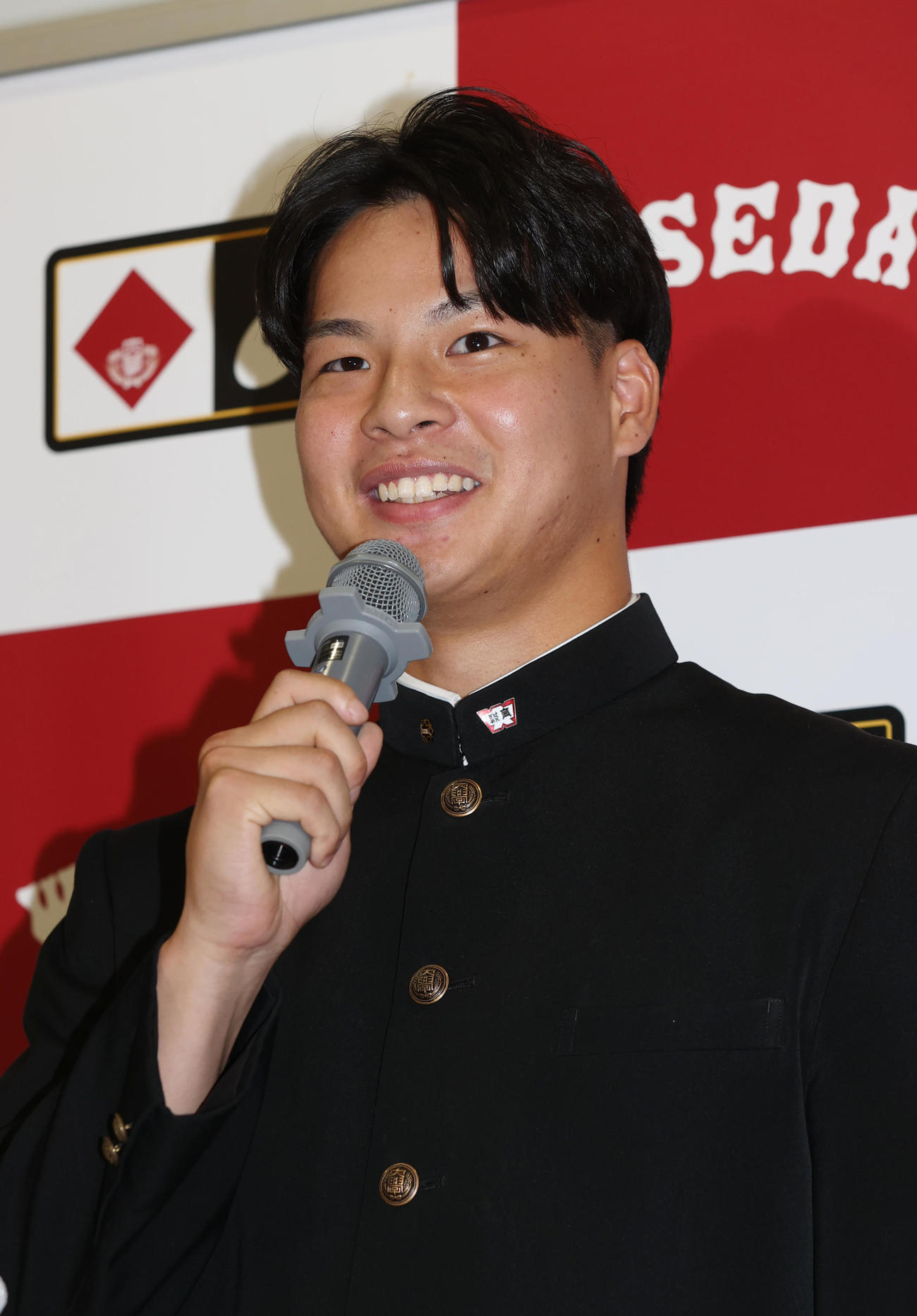 巨人2位に指名され会見する早大・田和（撮影・柴田隆二）