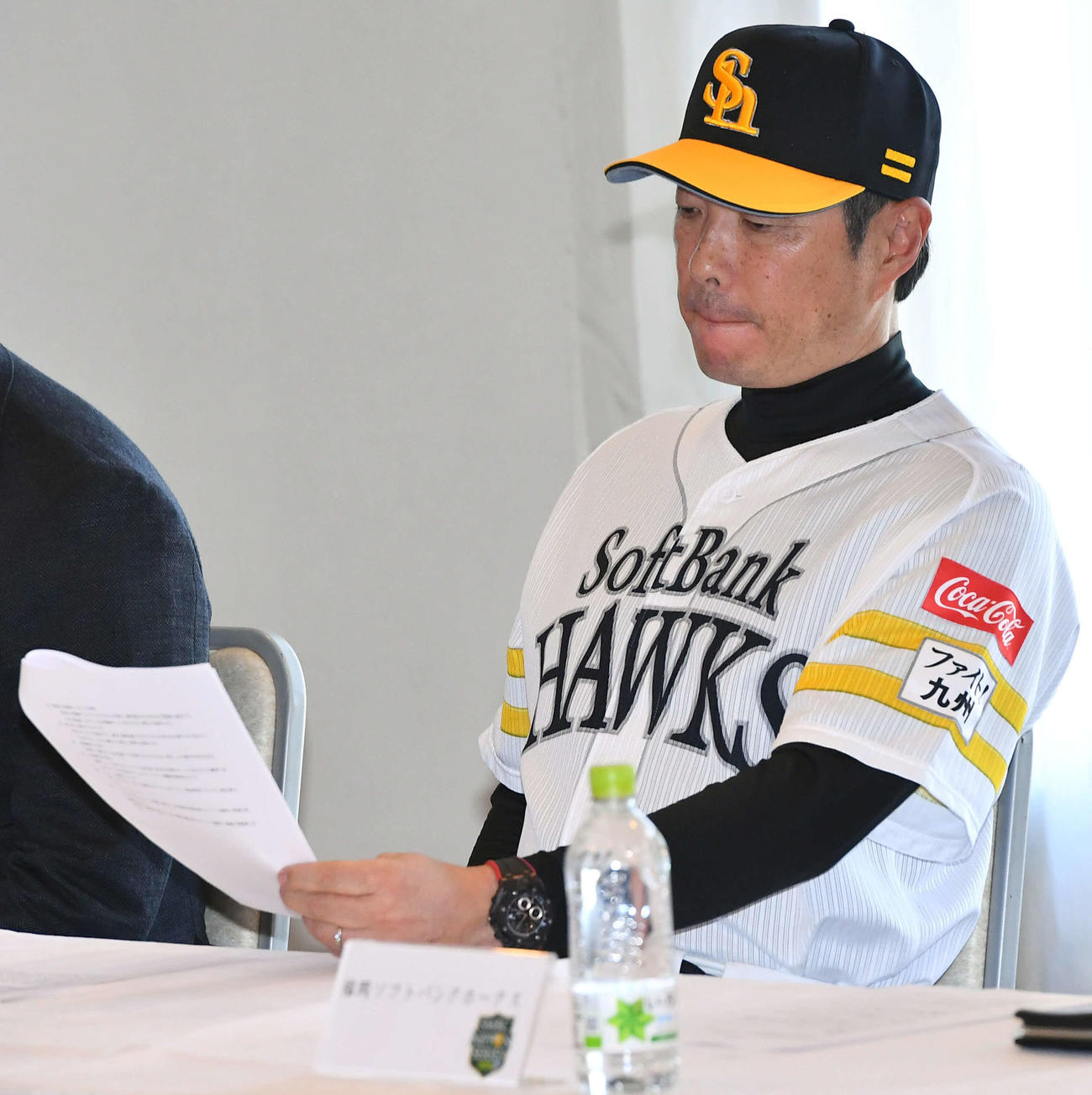 日本シリーズ前日の監督会議で開催要項などを確認するソフトバンク小久保監督（撮影・岩下翔太）