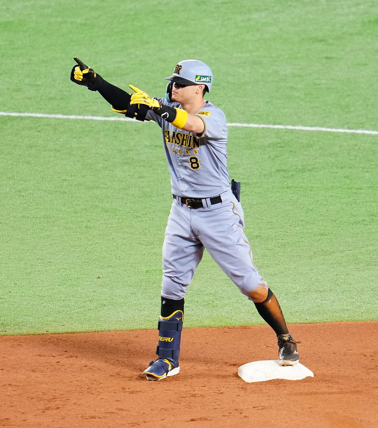 ソフトバンク対阪神　6回表阪神1死三塁、適時二塁打を放った佐藤輝（撮影・江口和貴）