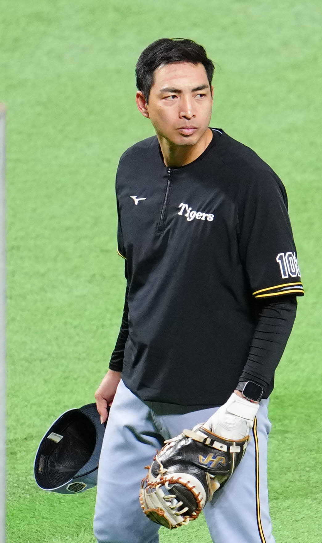 ソフトバンク対阪神　試合前練習に臨む阪神屋宜打撃投手（撮影・江口和貴）