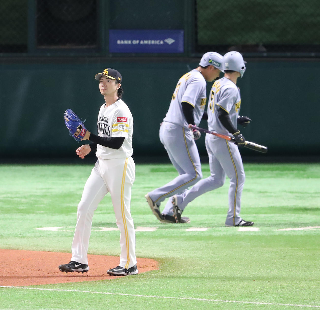 ソフトバンク対阪神　1回表阪神1死二、三塁、佐藤輝に右前先制適時打を浴びた上沢（撮影・梅根麻紀）