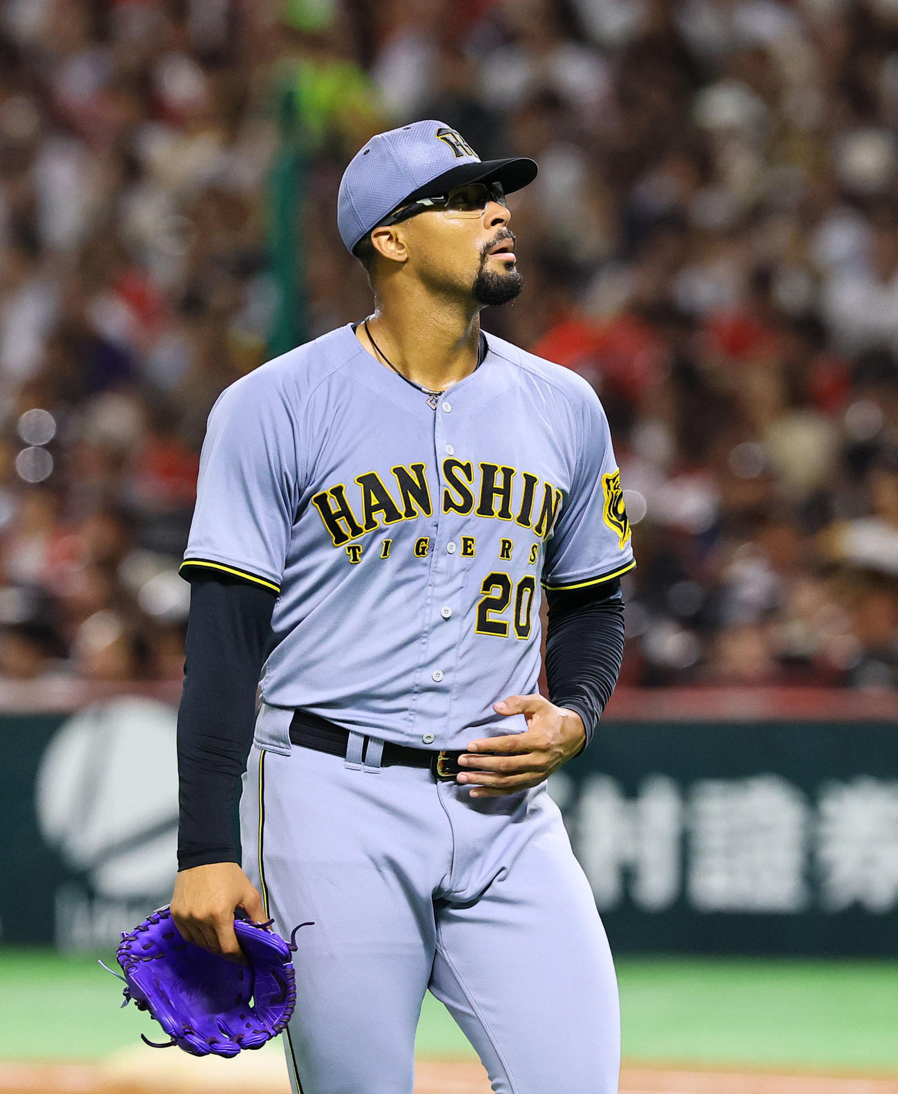 ソフトバンク対阪神　2回途中、降板する阪神デュプランティエ（撮影・藤尾明華）