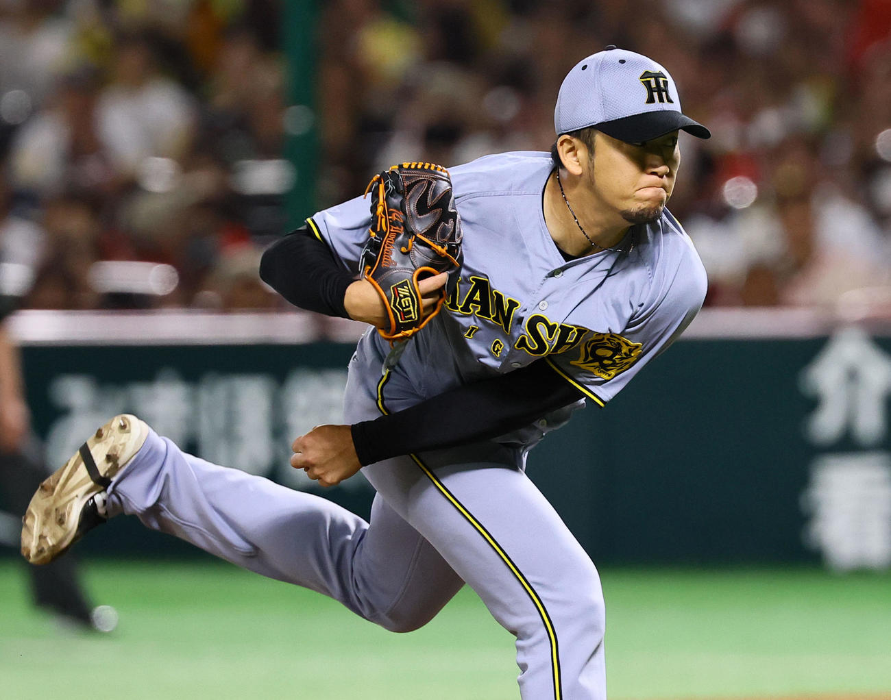 ソフトバンク対阪神　2回途中、2番手で登板した阪神岩貞（撮影・藤尾明華）