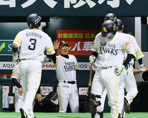 ソフトバンク】逆襲1勝！山川穂高V打＆特大3ラン「完璧」アーリー