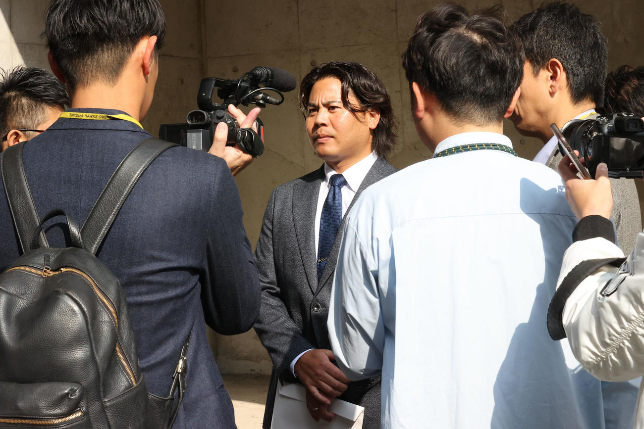 戦力外通告を受けた浜口（撮影・梅根麻紀）
