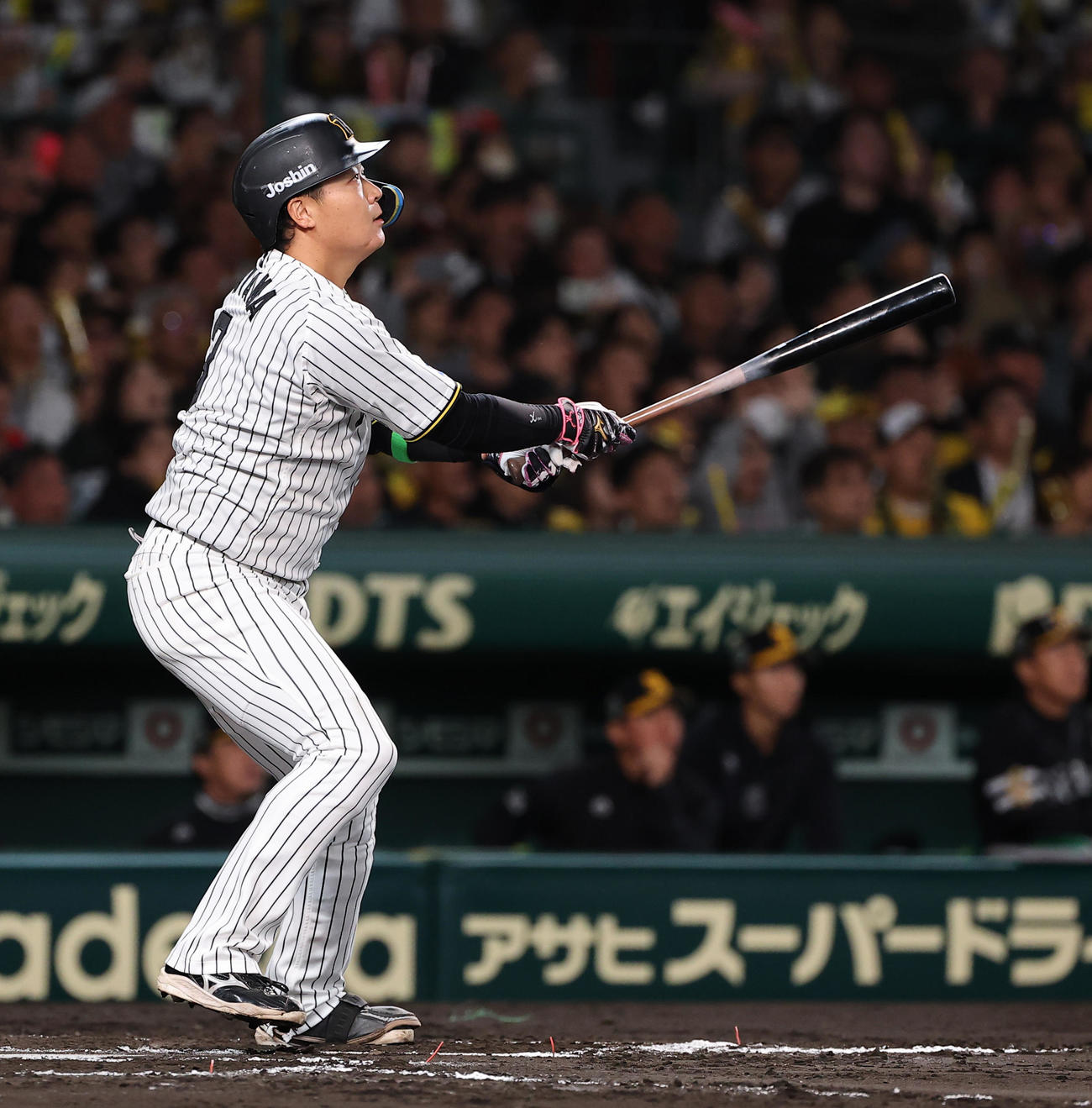 2025年10月28日、6回裏阪神無死一、二塁、大山は中飛に倒れる（撮影・上田博志）