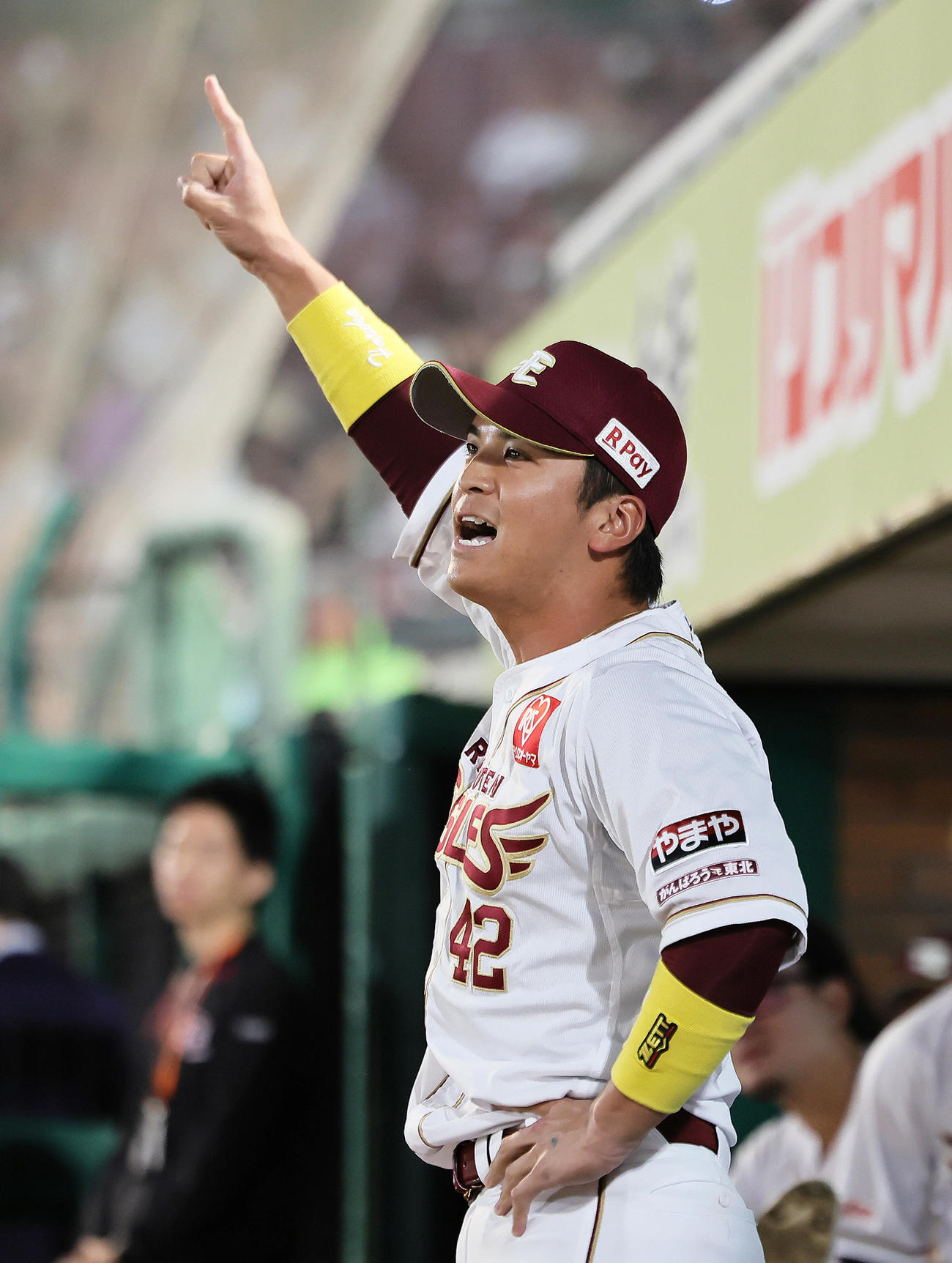 ベンチで声を出す山田遥楓（2024年9月撮影）