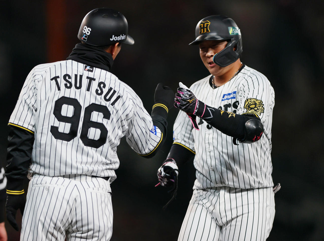阪神対ソフトバンク　2回裏阪神1死、大山は左前打を放つ（撮影・上山淳一）