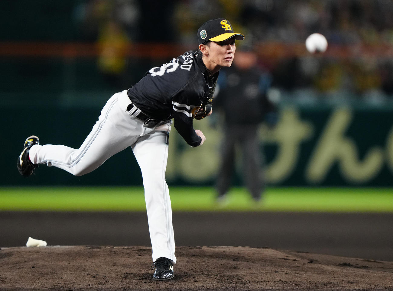 阪神対ソフトバンク　先発し力投するソフトバンク大津（撮影・鈴木みどり）