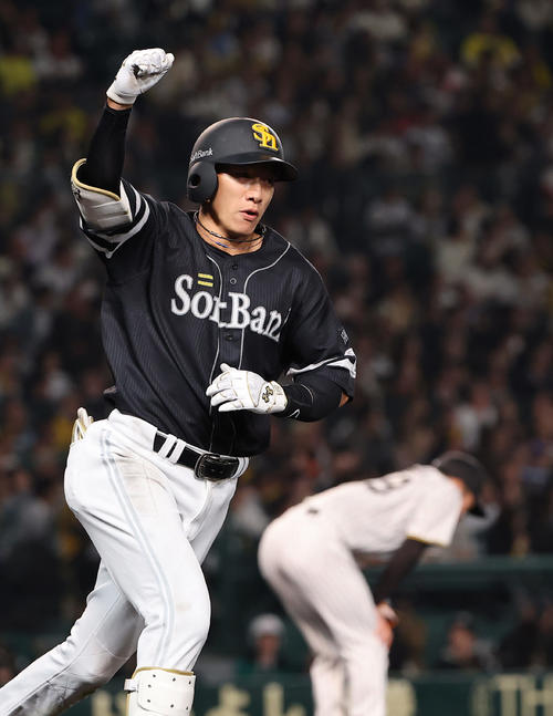 ソフトバンク】柳田悠岐の起死回生弾が5年ぶり日本一呼ぶ「いま守備に