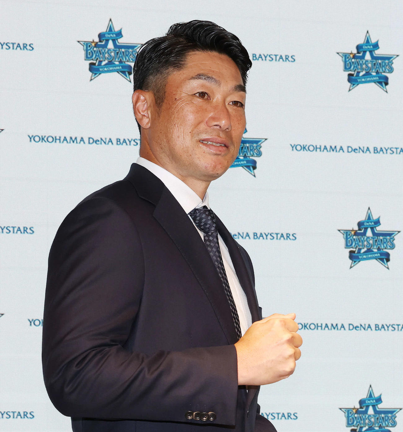 ＤｅＮＡ相川亮二新監督（25年10月20日撮影）