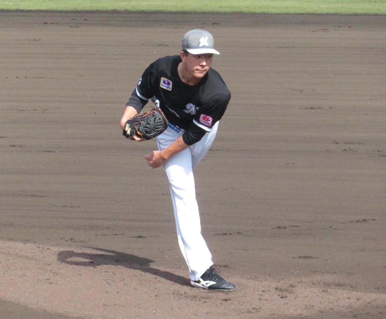 紅白戦で先発登板した吉川（撮影・星夏穂）