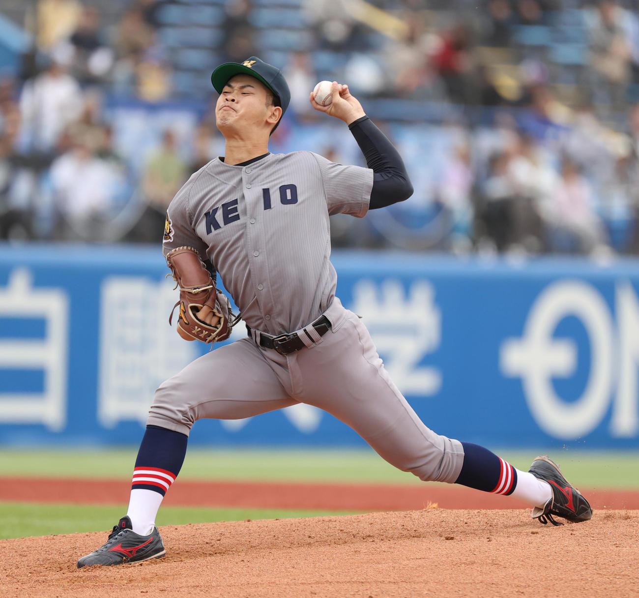 早大対慶大　先発した慶大・渡辺和（撮影・柴田隆二）