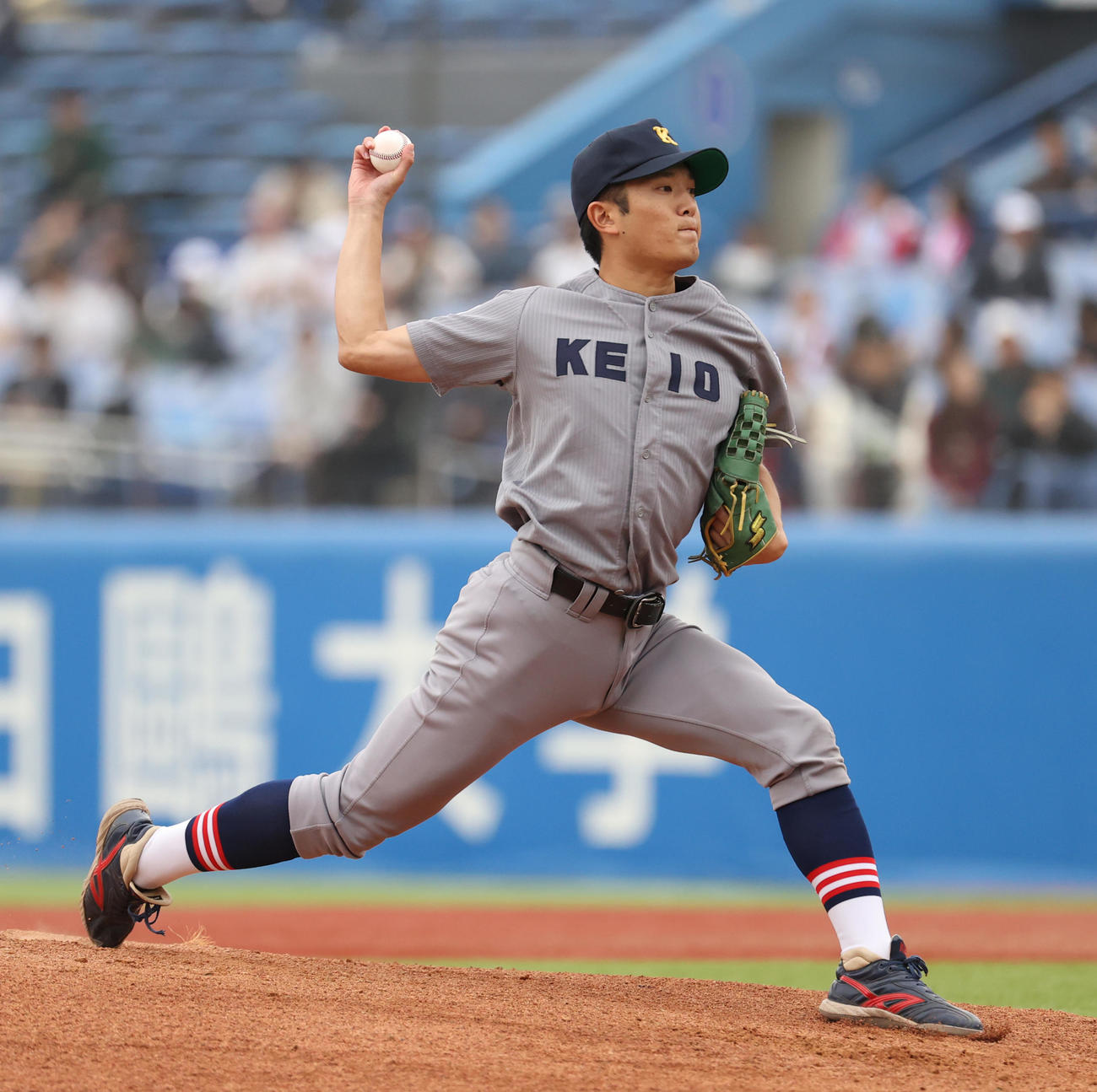 慶大対早大、先発した慶大・小川琳（撮影・柴田隆二）
