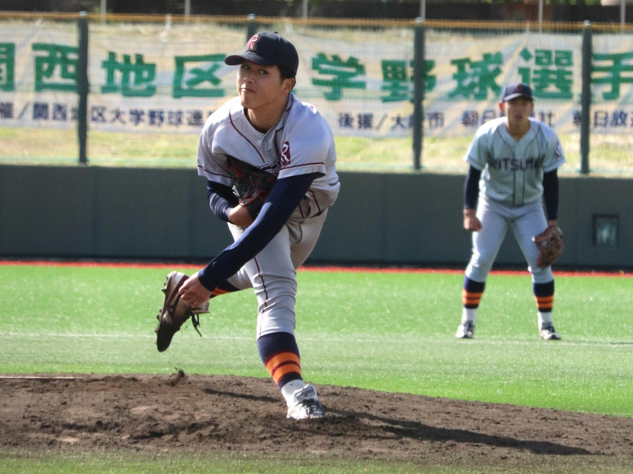 奈良学園大対立命大　2番手で登板した、立命大・有馬（撮影・中島麗）