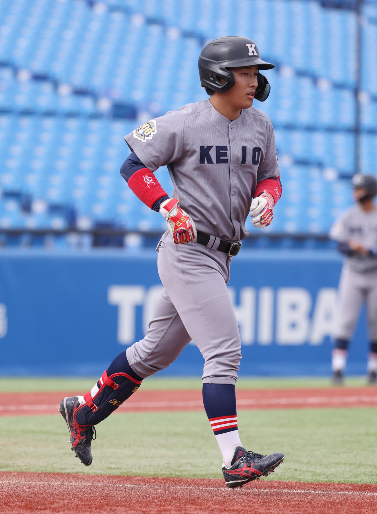慶大対法大　7回表慶大2死二塁、清原は四球を選ぶ（撮影・柴田隆二）