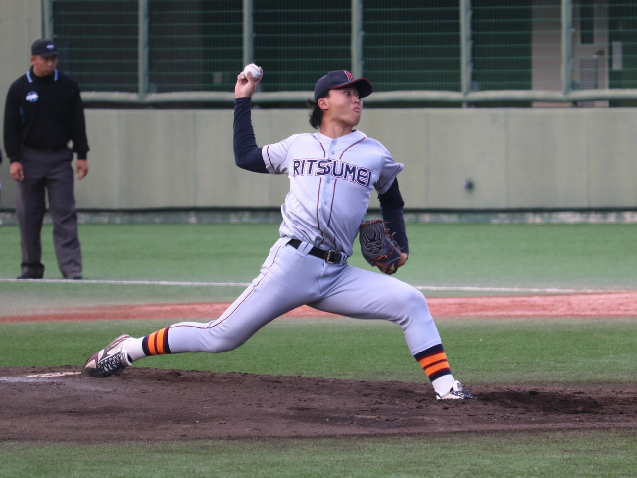 関西地区大学野球選手権　敗者復活戦　奈良学園大対立命大　立命大の先発・高橋（撮影・中島麗）