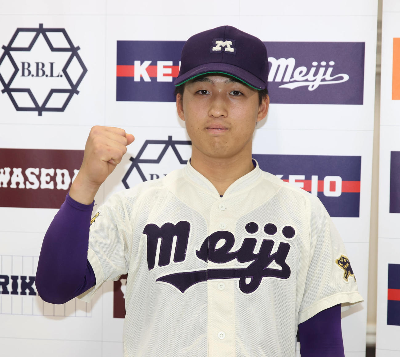 明大対立大　7回から登板し無失点に抑えた明大・大泉（撮影・柴田隆二）