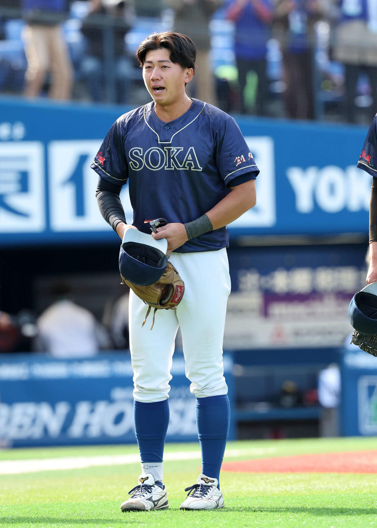 創価大対神奈川大　敗退し応援席にあいさつする創価大・立石（撮影・鈴木正人）