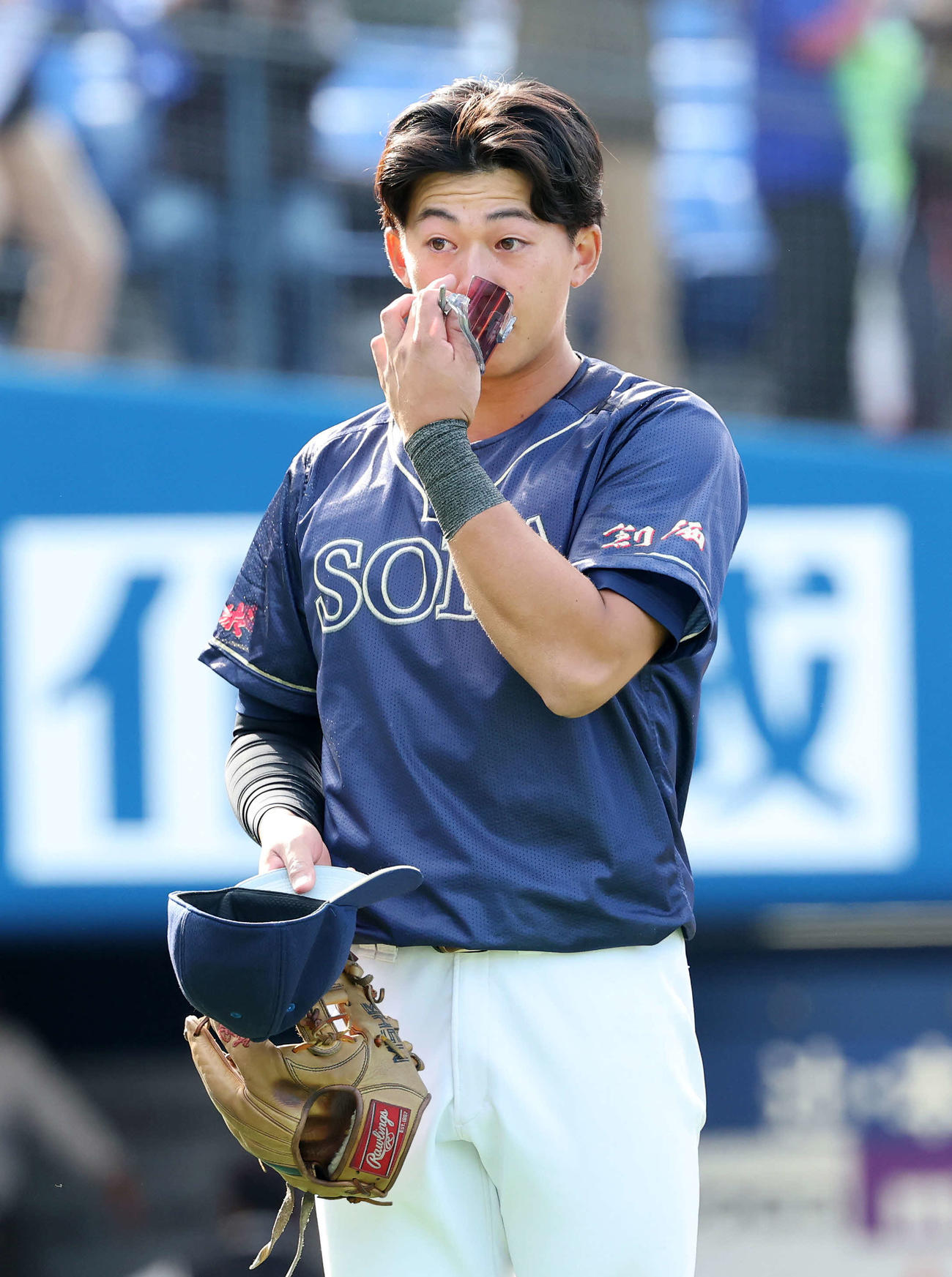 創価大対神奈川大　敗退し引き揚げる創価大・立石（撮影・鈴木正人）