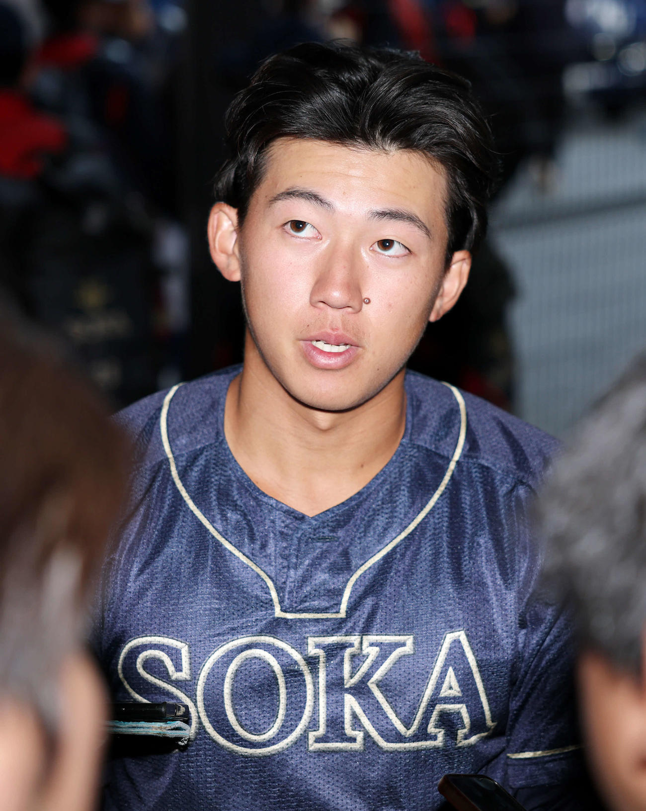 創価対神奈川大　報道陣の質問に答える創価大・立石（撮影・鈴木正人）