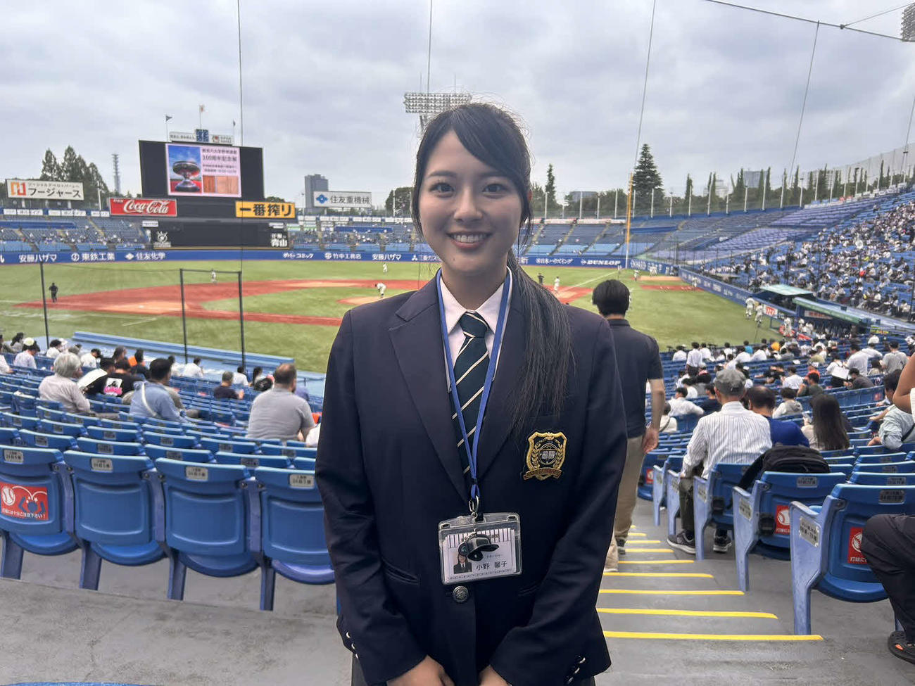 元ロッテの小野晋吾氏の長女で、来春から日本ハム球団職員として入社予定の立大・小野馨子（けいこ）マネジャー（撮影・平山連）