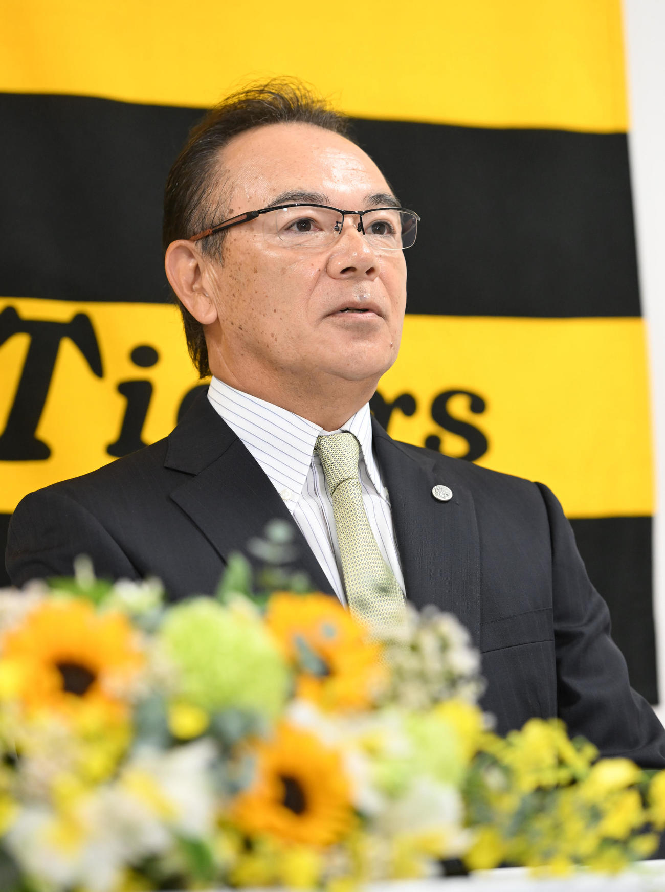 就任会見で決意を述べる和田新ヘッドコーチ（撮影・和賀正仁）