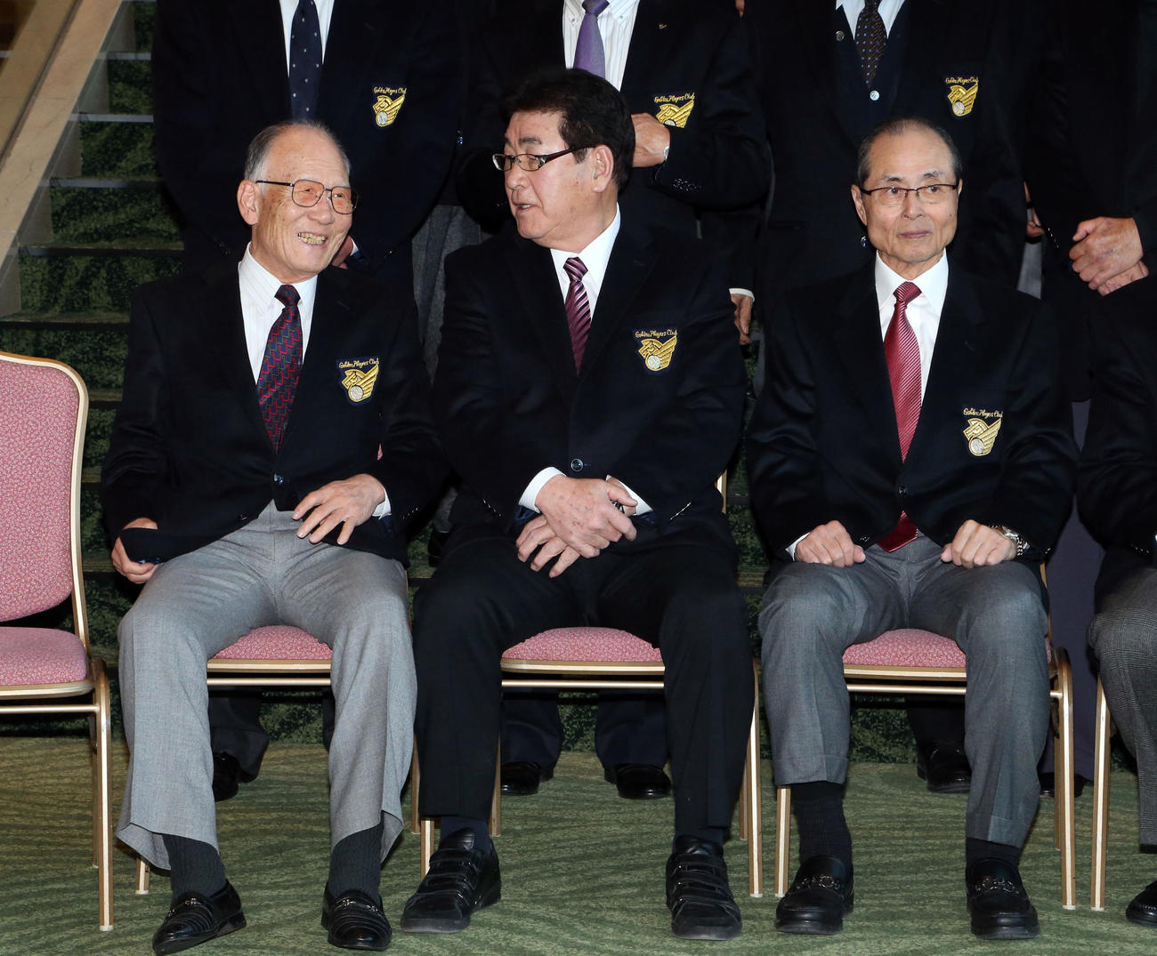 2017年1月、名球会総会　山本浩二氏と話す広瀬叔功氏。右は王貞治ソフトバンク球団会長