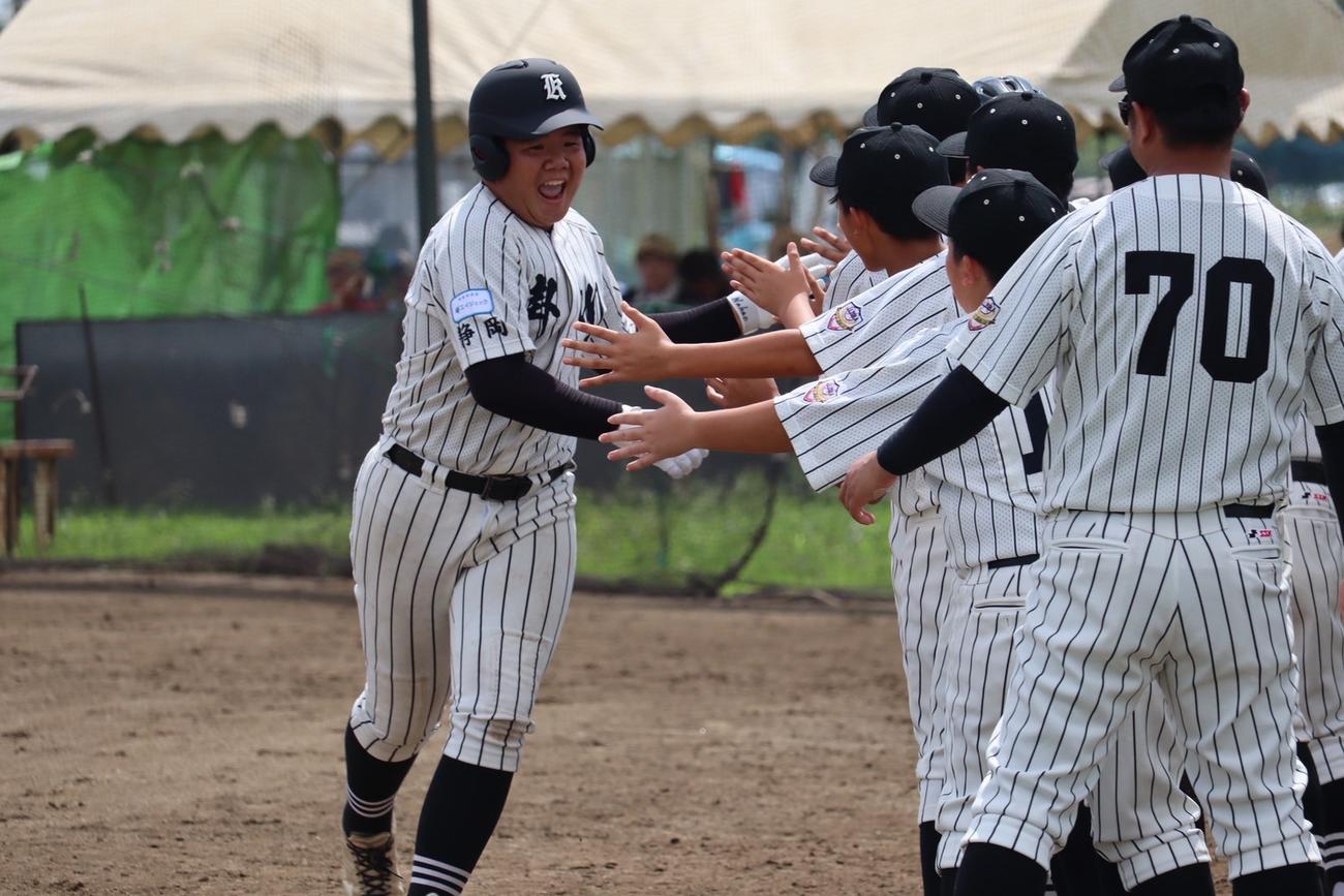 掛川は2発を含む10得点で初戦を突破した