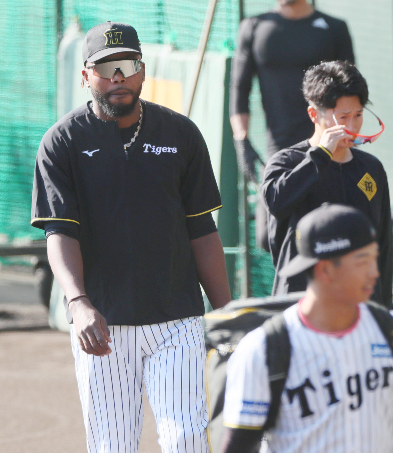 安芸の秋季キャンプ入りした阪神ドリス（撮影・上山淳