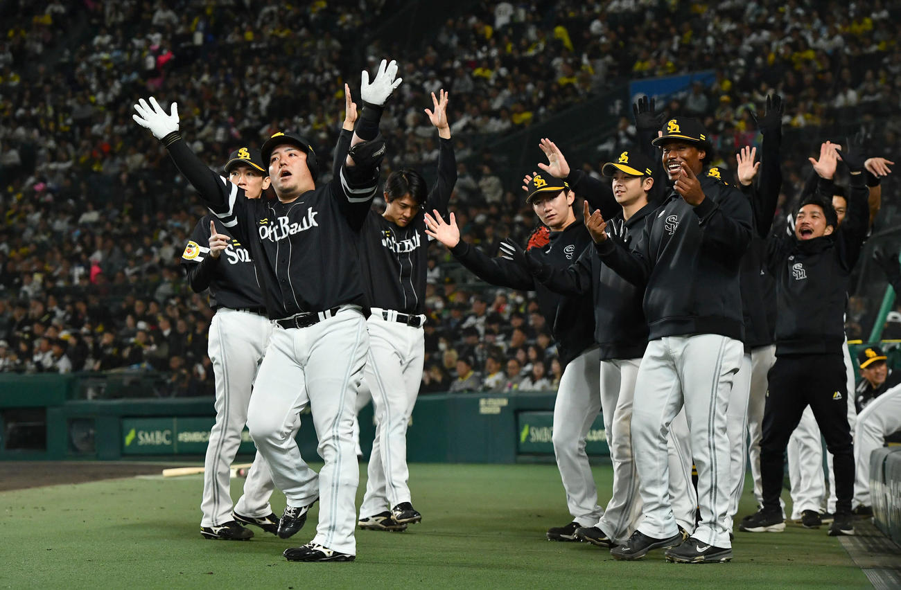 日本シリーズで3試合連続本塁打の山川穂高（2025年撮影）