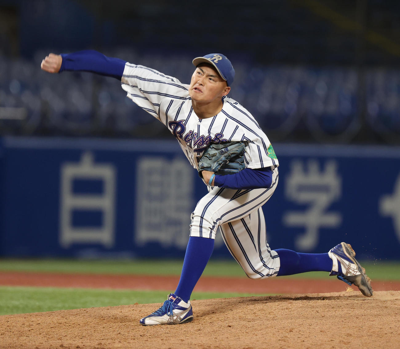 駒大対立正大　9回途中から登板した立正大・林（撮影・柴田隆二）