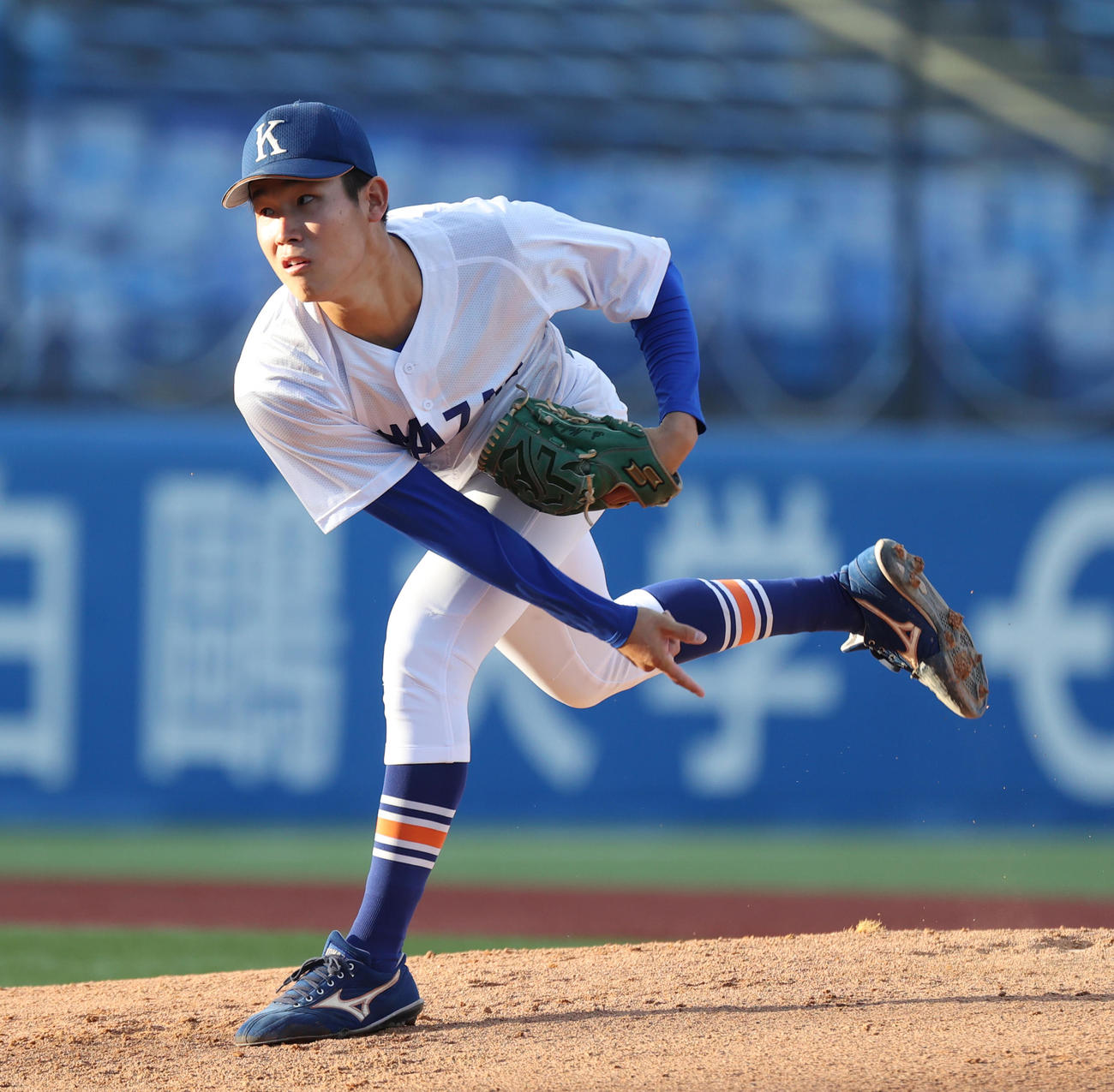 駒大対立正大　先発した駒大・仲井（撮影・柴田隆二）